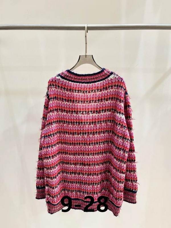 Chanel Women's Sweater 139